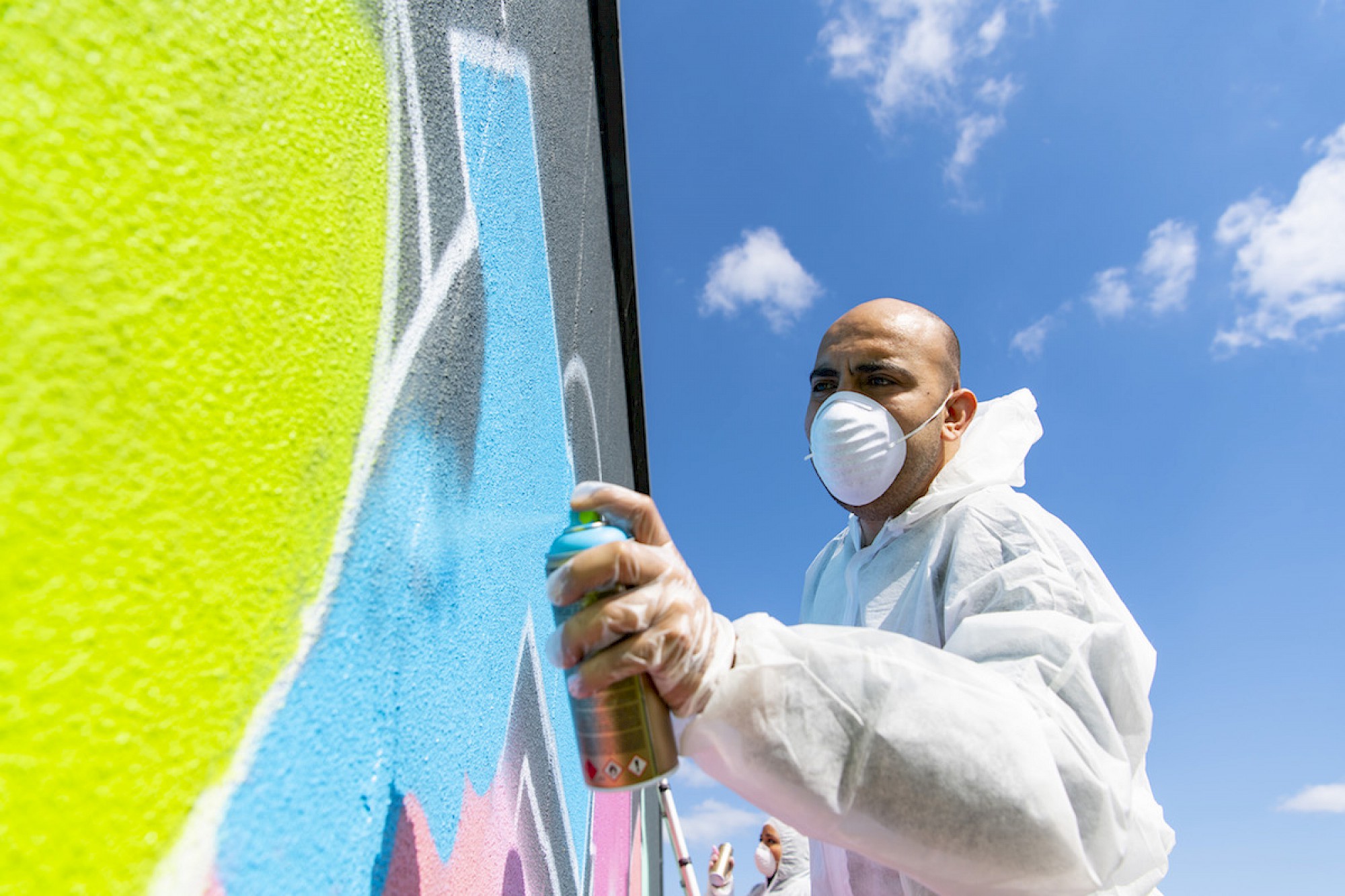 Signatures – De Vrolijkheid, Art Projects in Dutch Refugee Centres